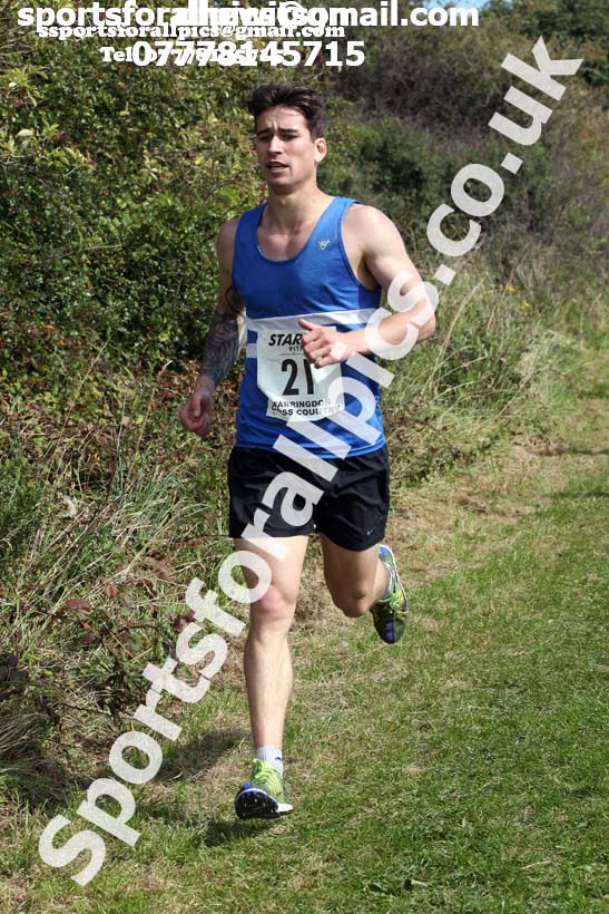 Senior mens relay, Sunderland Harriers Cross Country, Farrington, Sunderland. Photo: David T. Hewitson/Sports for All Pics
